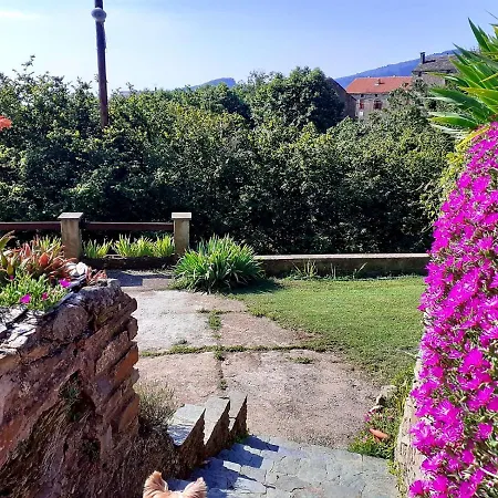 Maison Avec Terrasses, Jardin, Vue Mer Et Montagne Porri