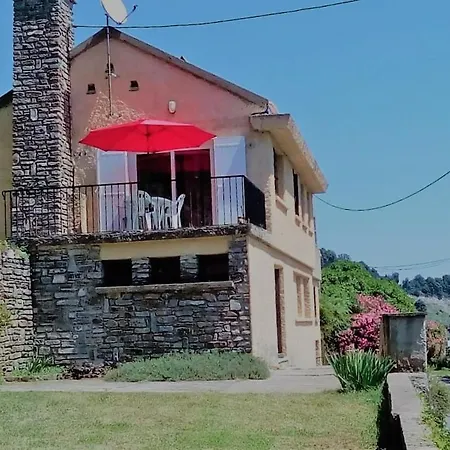 Holiday home Maison Avec Terrasses, Jardin, Vue Mer Et Montagne Porri
